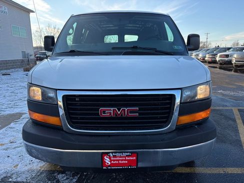 Used 2015 GMC Savana 2500 image 3