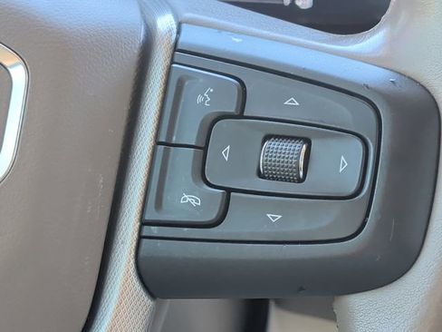 Used 2022 GMC Yukon Denali image 12