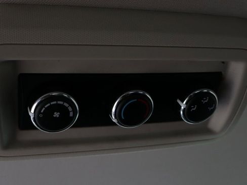 Used 2019 Dodge Grand Caravan SE image 33