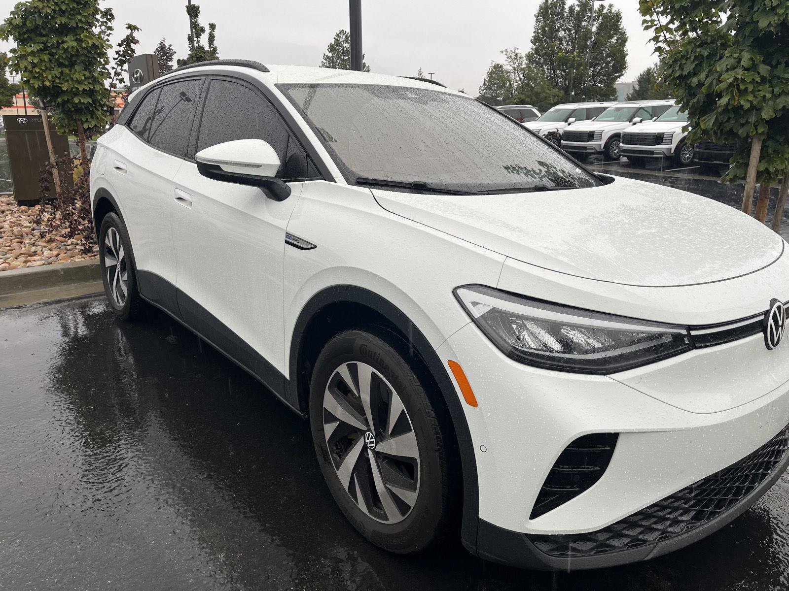 Used 2023 Volkswagen ID.4 Pro AWD/4WD image 3