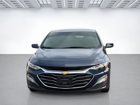 Used 2022 Chevrolet Malibu LT FWD image 2