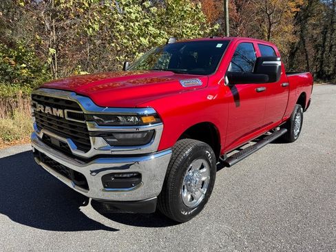 Used 2026 RAM 2500 Tradesman AWD/4WD image 2