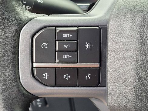 Used 2023 Ford F150 Lariat AWD/4WD image 31