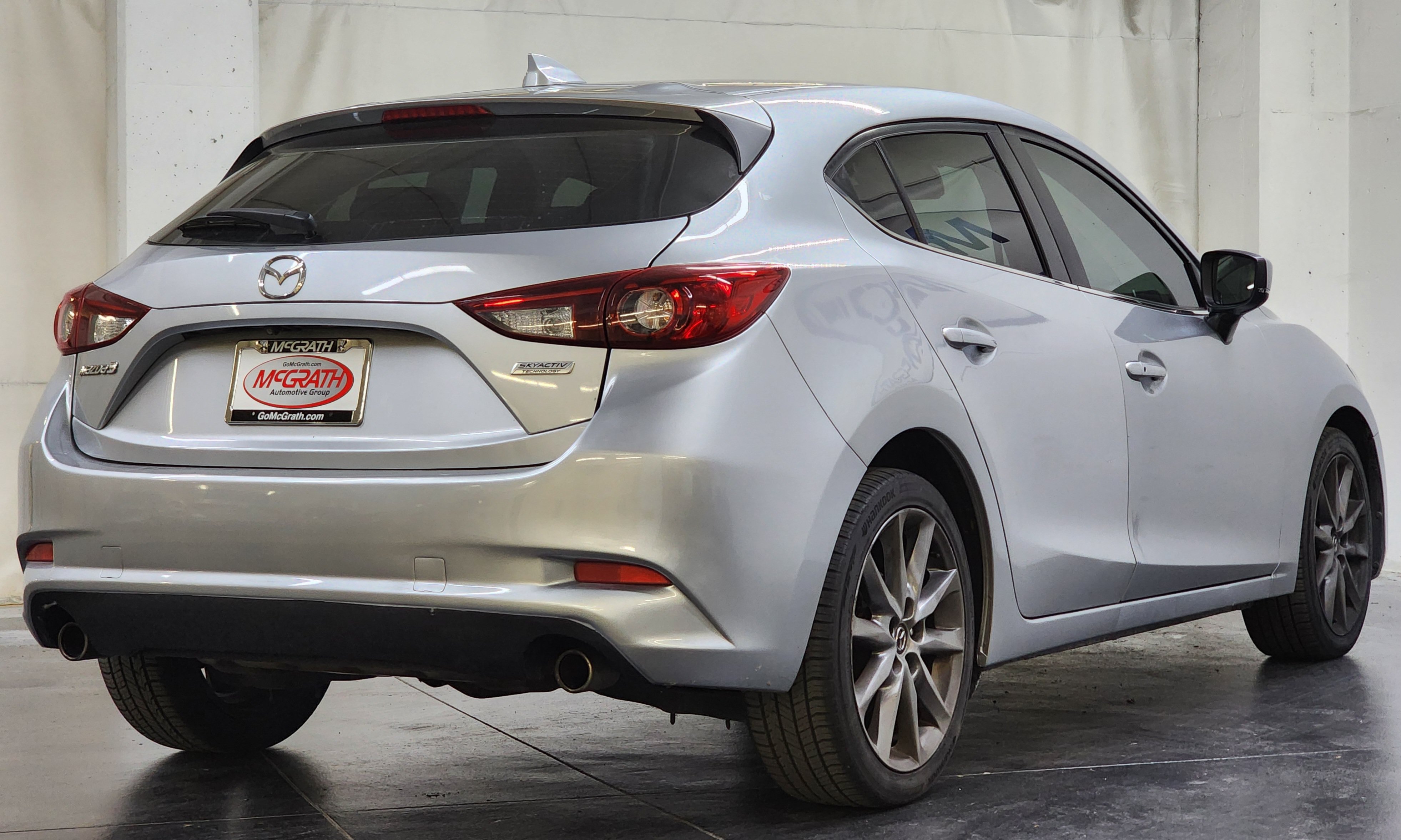Used 2018 MAZDA MAZDA3 Touring FWD image 6