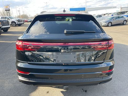 Used 2024 Audi Q8 Prestige image 4