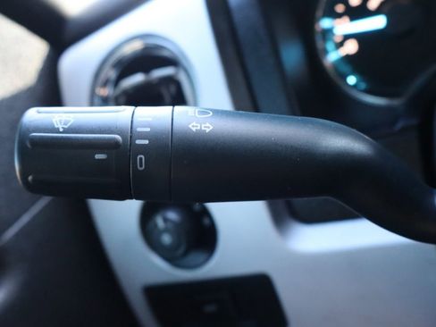 Used 2012 Ford F150 XLT w/ XLT Chrome Pkg image 31