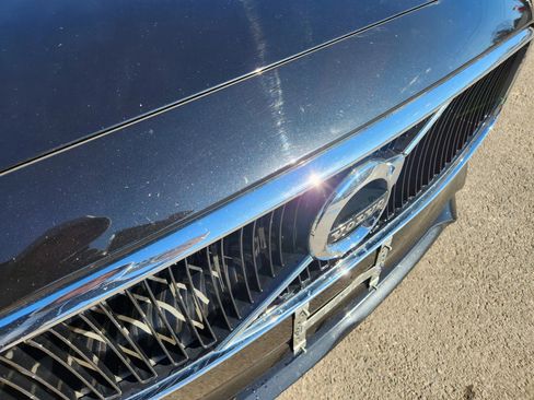 Used 2019 Volvo S90 T6 Momentum image 5