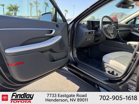 Used 2024 Hyundai Sonata SEL w/ Convenience Package FWD image 5