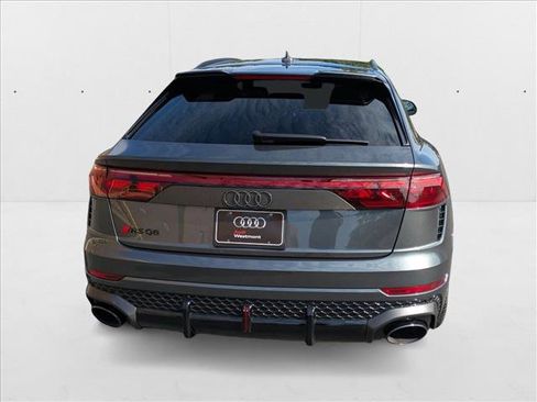 New 2025 Audi RS Q8 performance image 6