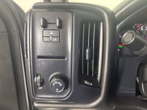 Used 2019 GMC Sierra 1500 Limited w/ Sierra Convenience Package image 17