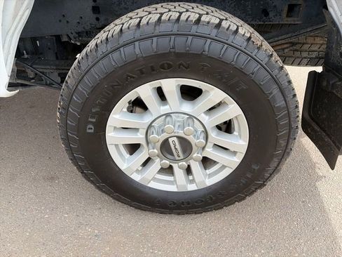 Used 2022 Ford F250 XL w/ Power Equipment Group image 14