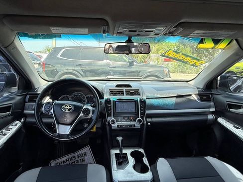 Used 2012 Toyota Camry SE FWD image 22