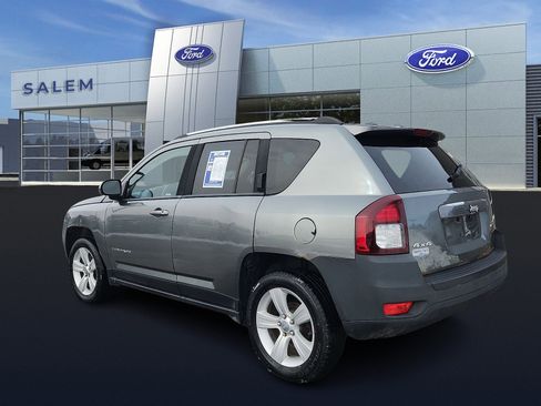 Used 2014 Jeep Compass Latitude w/ Sun/Sound Group image 5