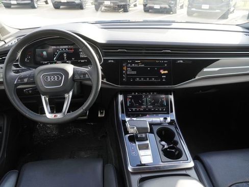 Used 2025 Audi SQ7 Prestige AWD/4WD image 14
