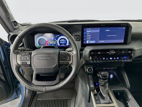Used 2025 Toyota Land Cruiser image 19