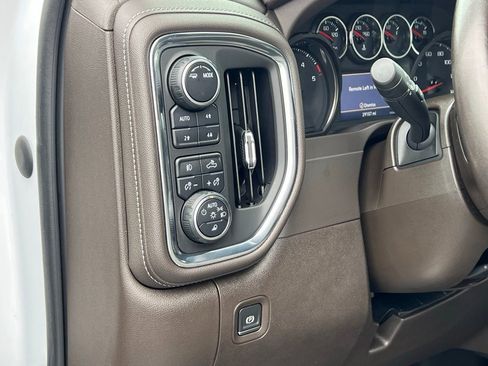 Certified 2022 Chevrolet Silverado 3500 LTZ AWD/4WD image 29