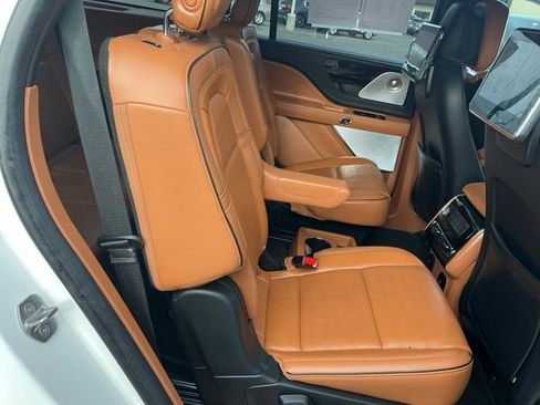 Used 2021 Lincoln Aviator Black Label Grand Touring image 21