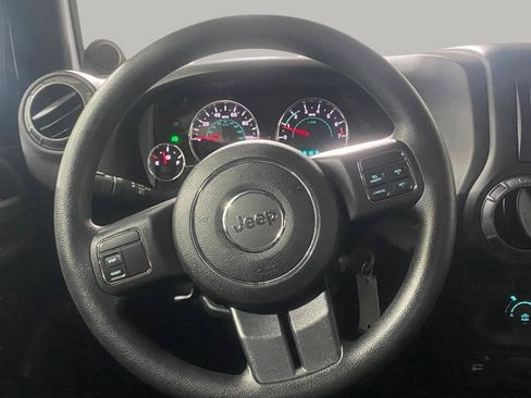 Used 2013 Jeep Wrangler Unlimited Sport AWD/4WD image 12