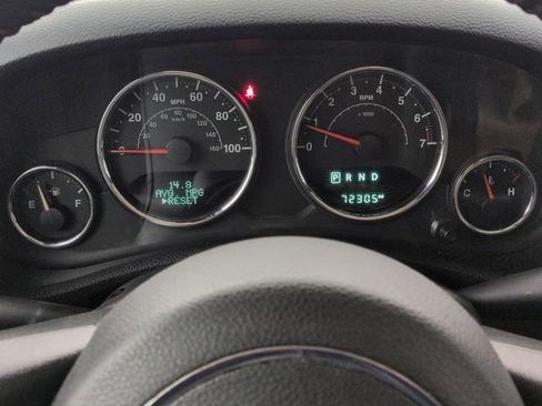 Used 2017 Jeep Wrangler Unlimited Sahara w/ Max Tow Package image 13