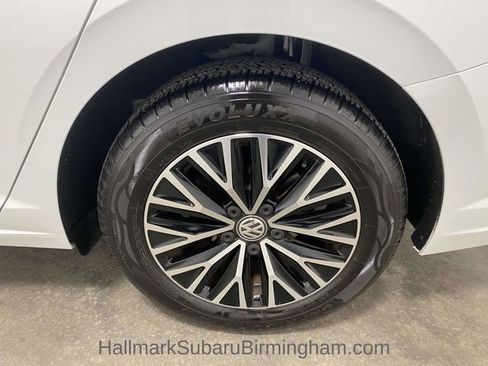 Used 2021 Volkswagen Jetta image 8