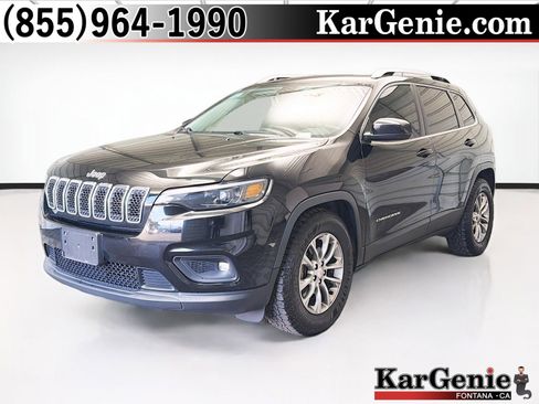 Used 2019 Jeep Cherokee Latitude Plus w/ Comfort/Convenience Group FWD image 1