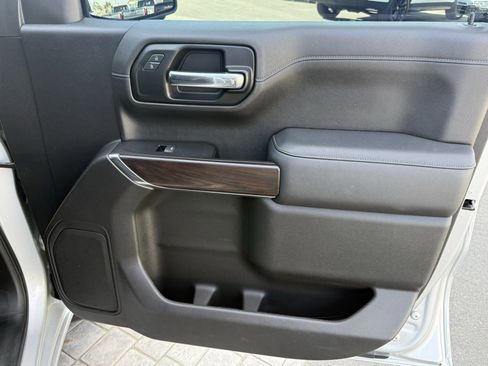 Used 2019 GMC Sierra 1500 SLT w/ Max Trailering Package image 13