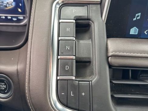 Used 2023 Chevrolet Tahoe Z71 w/ Z71 Off-Road Package image 14