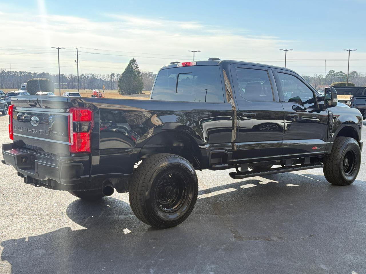 Used 2023 Ford F250 Lariat w/ Tremor Off-Road Package AWD/4WD image 5