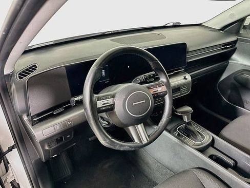 Used 2024 Hyundai Kona SEL FWD image 9