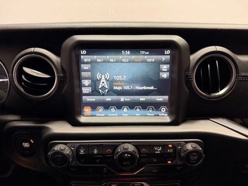 Used 2022 Jeep Wrangler Unlimited Rubicon 4xe w/ Cold Weather Group AWD/4WD image 36