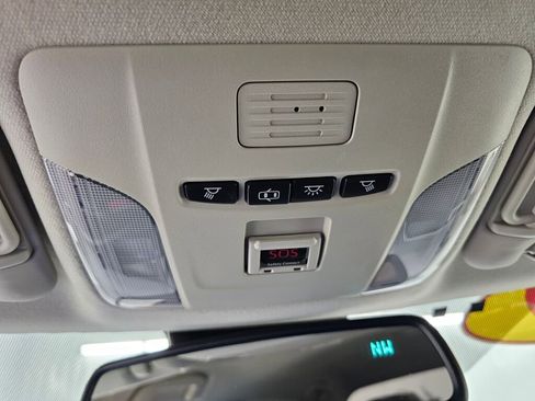 Used 2020 Toyota Corolla LE w/ Carpet Mat Package (TMS) image 21