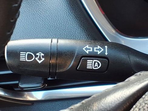 Used 2022 Chevrolet Traverse LT w/ LT Premium Package image 30