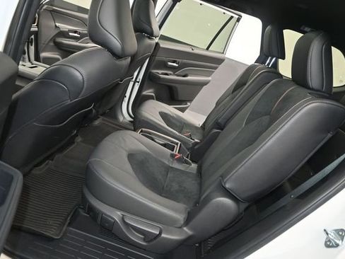 Used 2024 Toyota Grand Highlander AWD Hybrid image 15