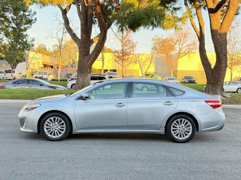 Used 2015 Toyota Avalon Limited image 5