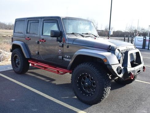 Used 2017 Jeep Wrangler Unlimited Sahara w/ Max Tow Package image 1