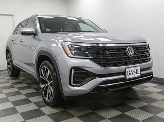 New 2026 Volkswagen Atlas Cross Sport SEL Premium R-Line AWD/4WD video 2