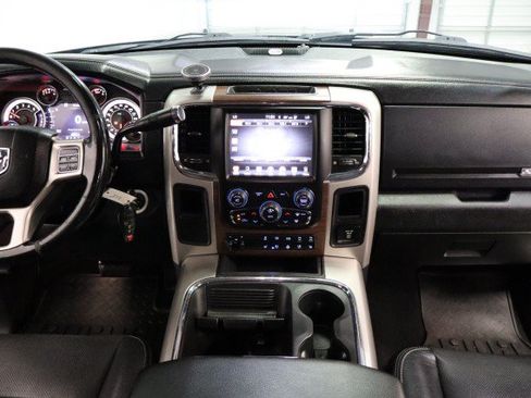 Used 2016 RAM 2500 Laramie w/ Convenience Group RWD image 7