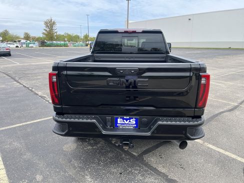 Used 2025 GMC Sierra 2500 Denali Ultimate AWD/4WD image 5