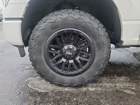 Used 2023 Ford F150 Lariat w/ Equipment Group 502A High image 31