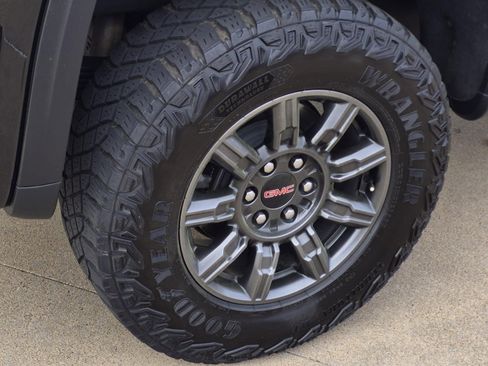 Certified 2024 GMC Sierra 1500 AT4X image 7