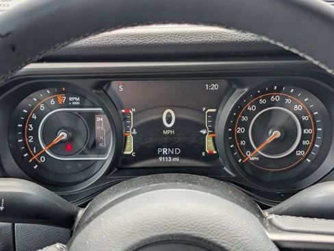 Used 2025 Jeep Gladiator Sport AWD/4WD image 27