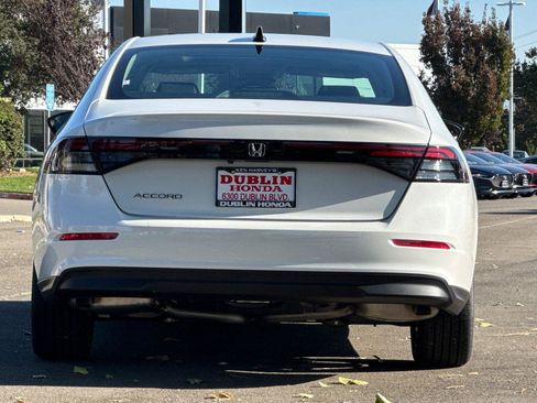 New 2025 Honda Accord SE image 5