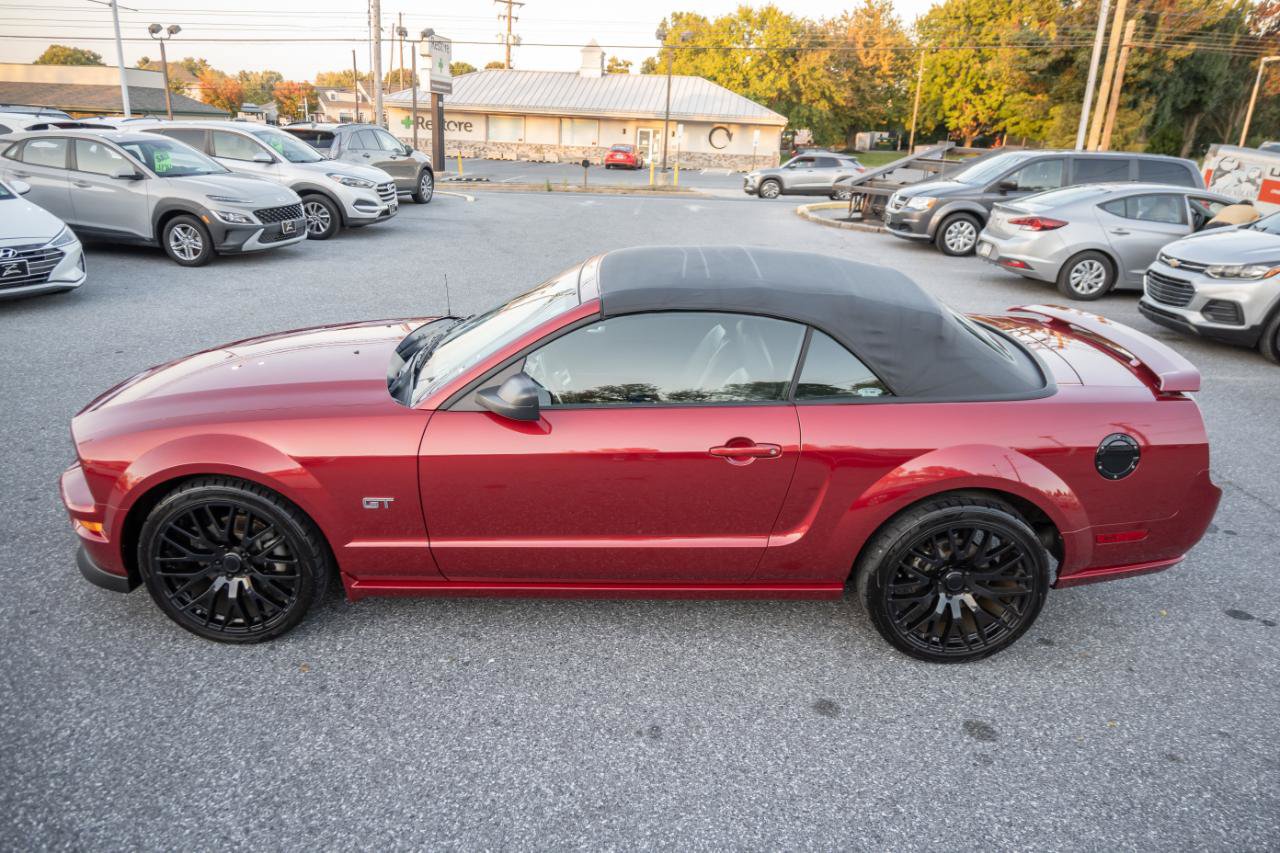 Used 2006 Ford Mustang GT Premium RWD image 39