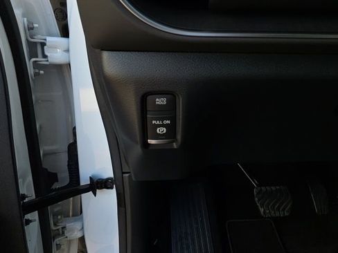 Used 2026 Nissan Armada SV image 14