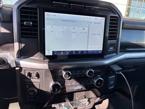 Used 2022 Ford F150 Lariat w/ Equipment Group 501A Mid image 10