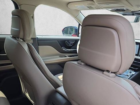 Used 2020 Lincoln Corsair Reserve w/ Elements Package FWD image 22