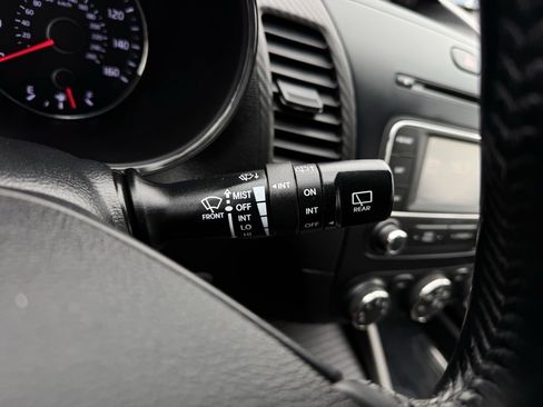 Used 2015 Kia Forte EX image 23