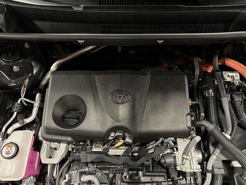 Used 2022 Toyota RAV4 LE AWD/4WD image 12