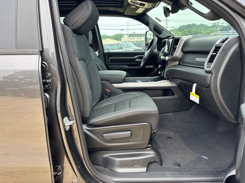 New 2026 RAM 1500 Big Horn AWD/4WD image 26