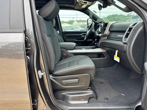 New 2026 RAM 1500 Big Horn AWD/4WD image 26